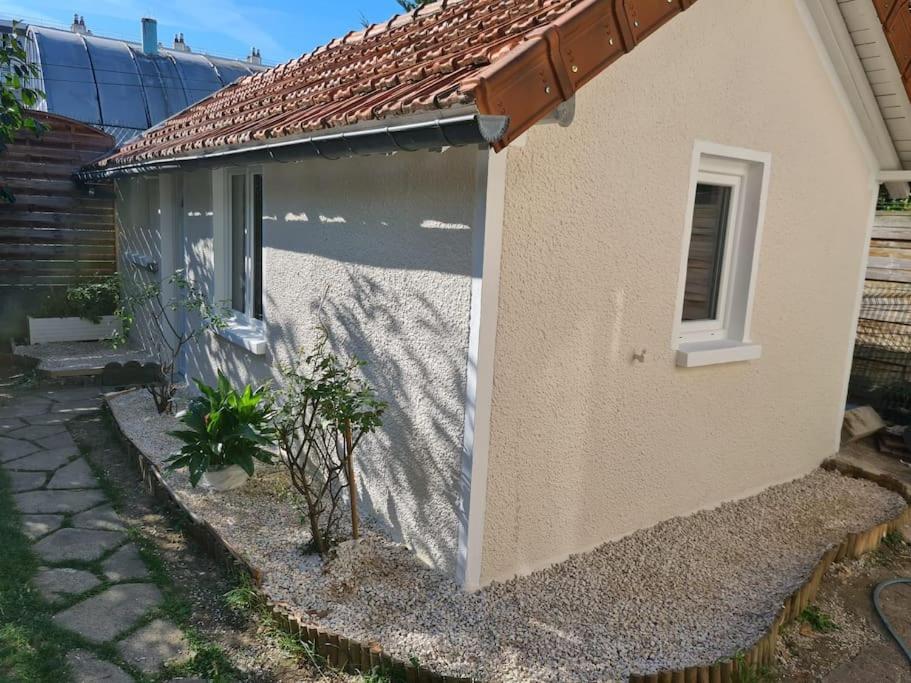 Petite Maison Cosy Dans Un Jardin. Ermont Esterno foto